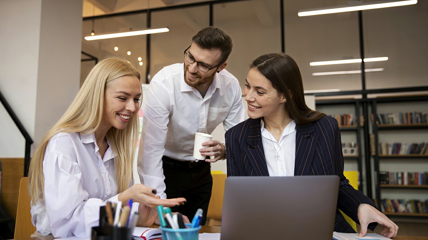 Reseller Hosting by Rueez